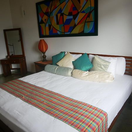 Yoho Home Away Home Kandy Kültér fotó