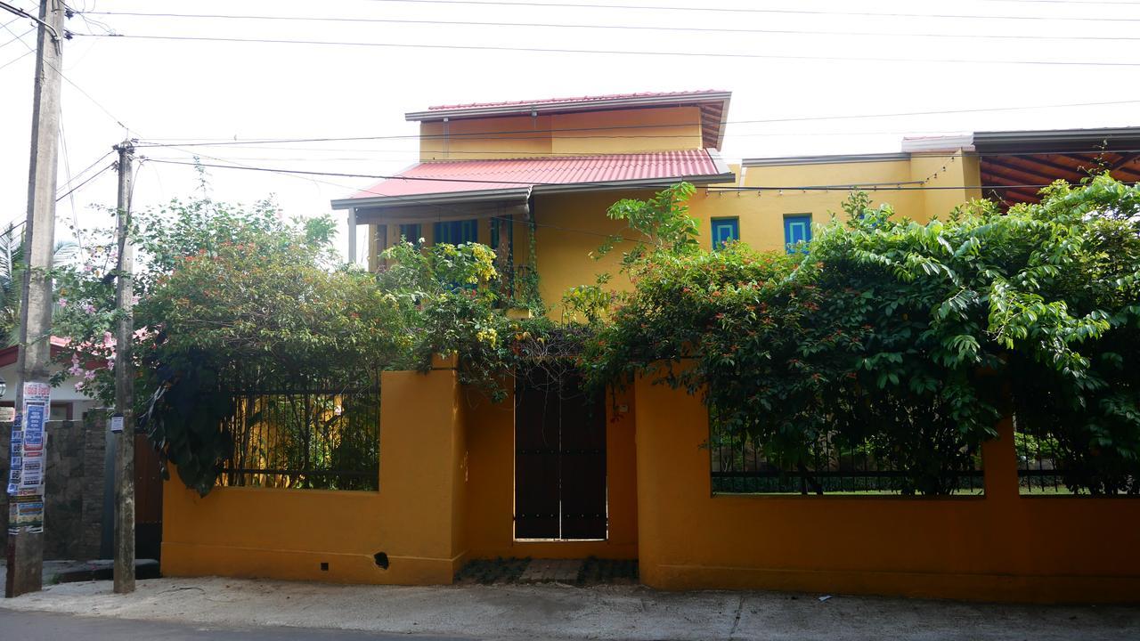 Yoho Home Away Home Kandy Kültér fotó